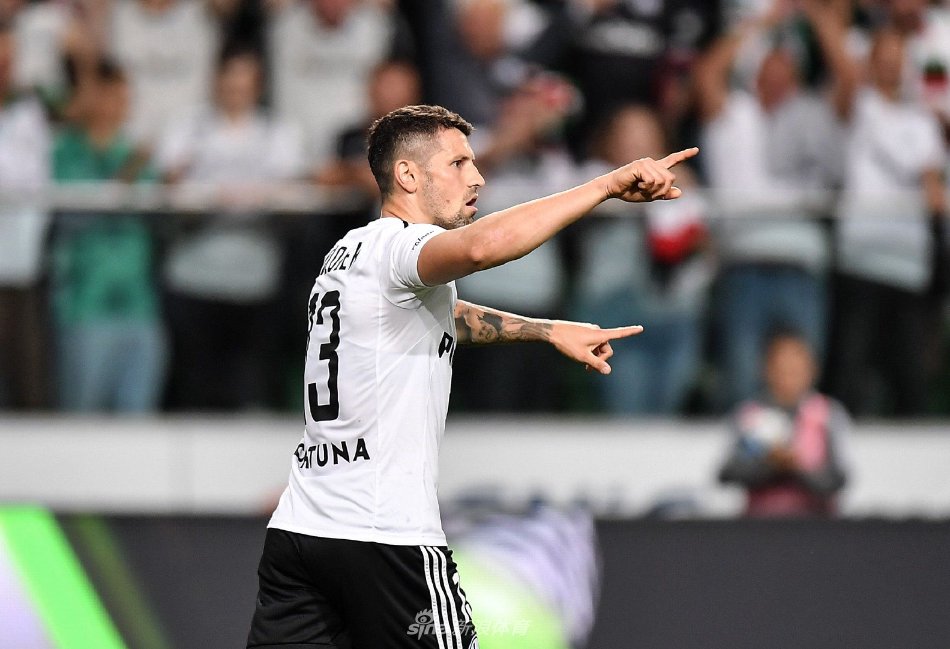 球队进攻的 球队进攻的